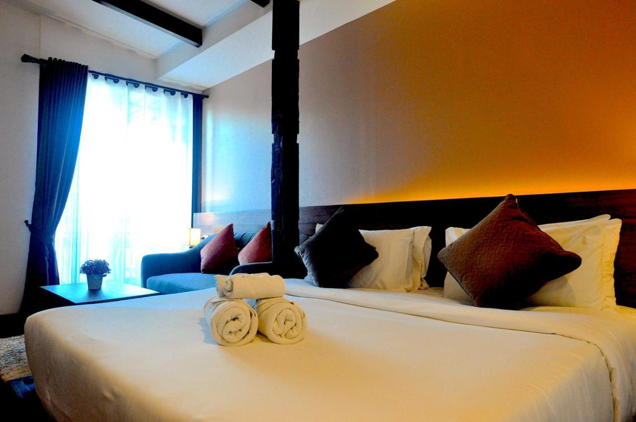 The Eight Ratvithi House Hotel Chiang Mai Exterior foto