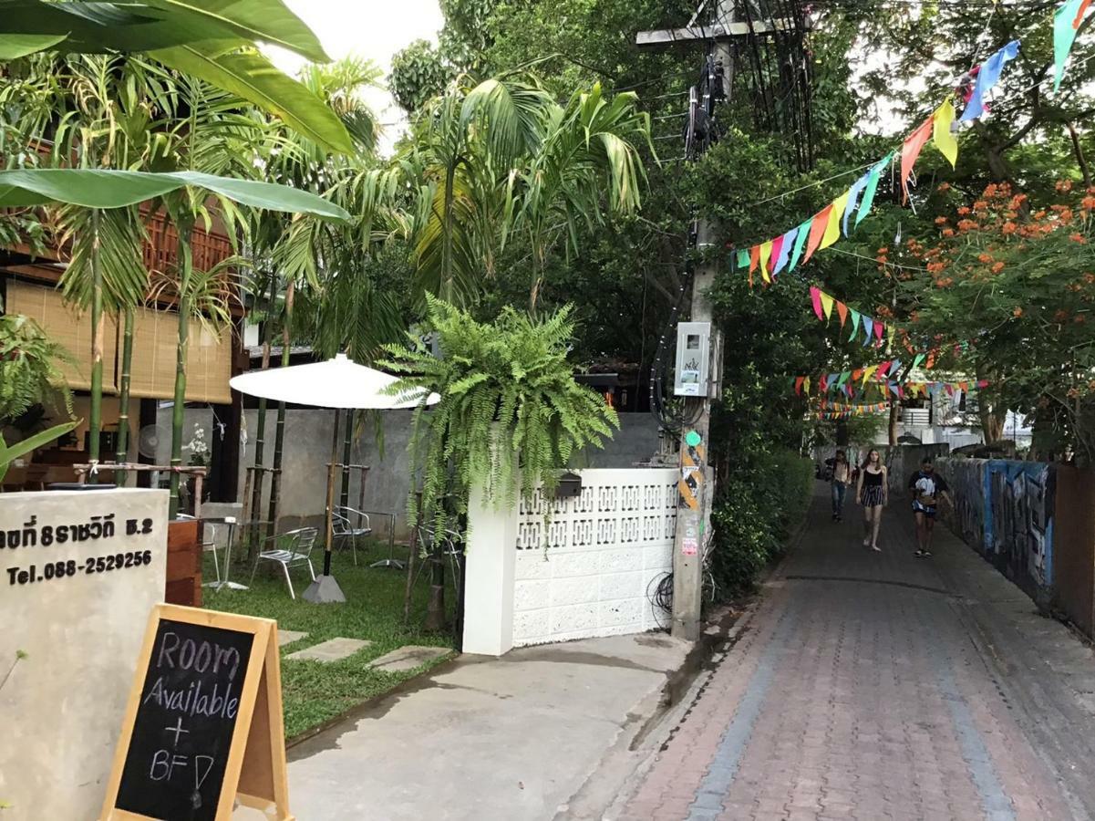 The Eight Ratvithi House Hotel Chiang Mai Exterior foto