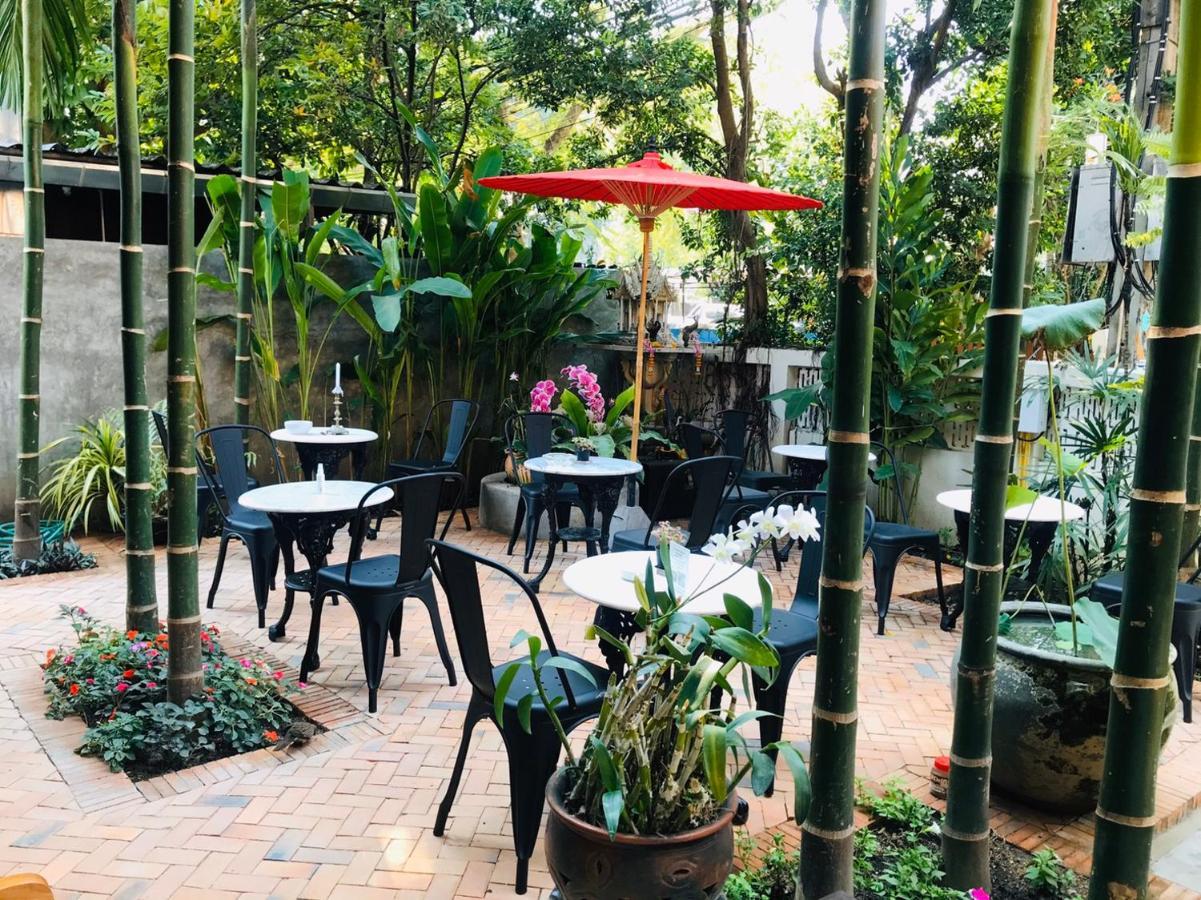 The Eight Ratvithi House Hotel Chiang Mai Exterior foto