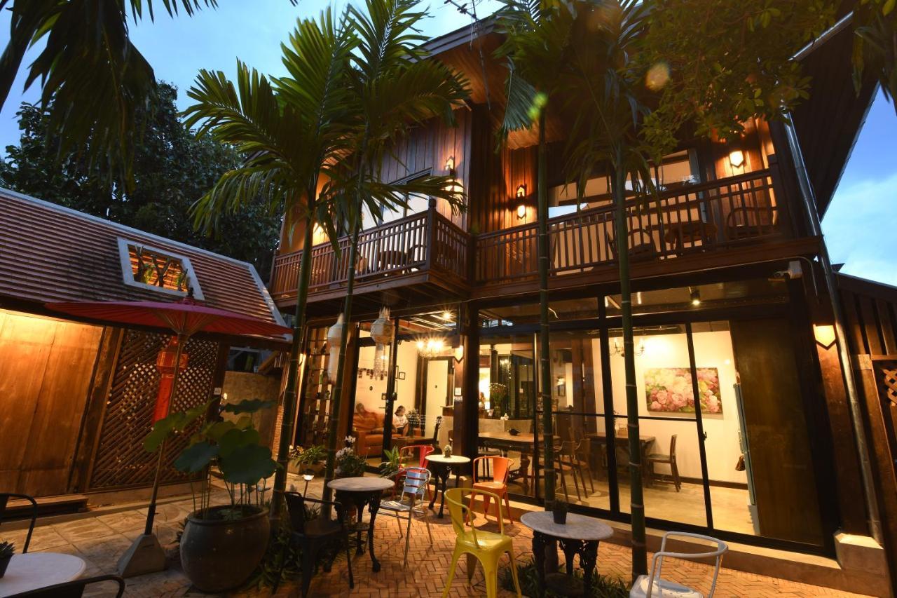 The Eight Ratvithi House Hotel Chiang Mai Exterior foto
